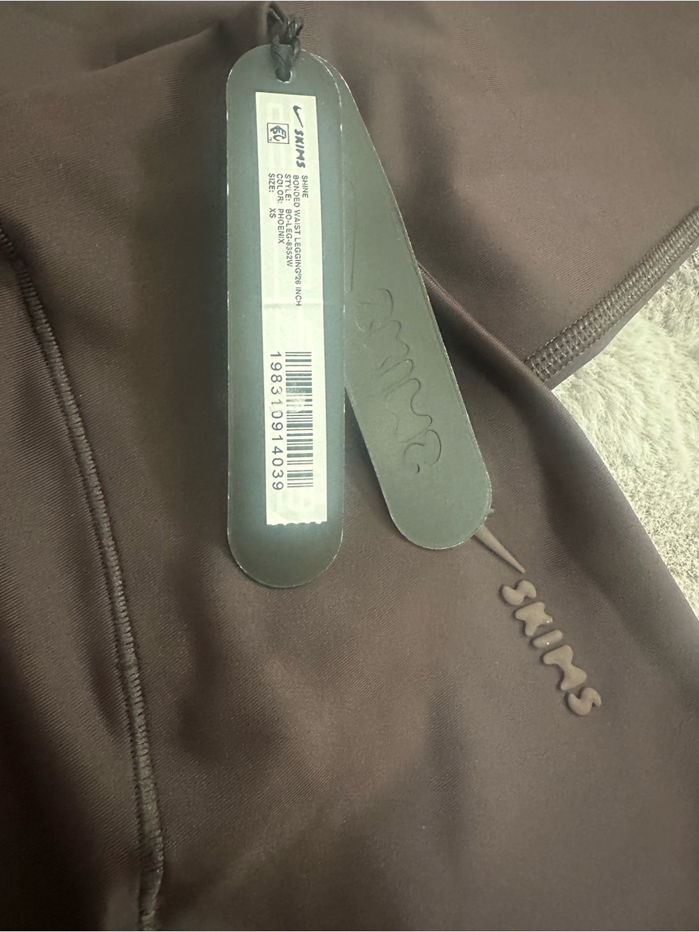 NWT Nike Skims BONDED WAIST LEGGING 26 INCH Phoenix - Picture 2 of 7